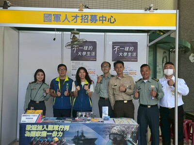 114.03.28校園就業博覽會圖片