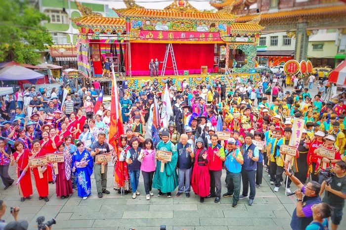 本校太鼓社在「鼓動台南 龍躍世界」活動中大放異彩圖片