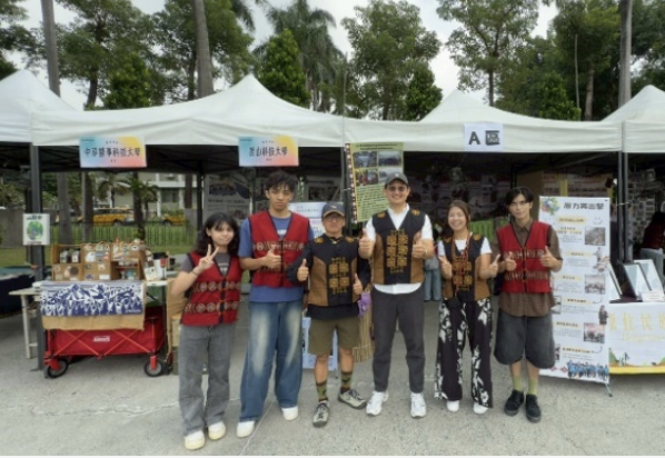 南區大專校院原住民族學生資源中心聯合成果展，集結南部多所大專校院原資中心年度推動成果，透過展覽、體驗、交流形式，呈現各校在原住民學生輔導、文化教育、職涯發展及地方連結等面向的實踐成果。圖片