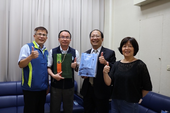 教育部臺南市聯絡處及高中職軍訓主管蒞臨中華醫事科大圖片